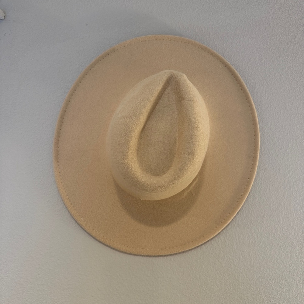 Carly Jean Los Angeles Crème Wool Hat
